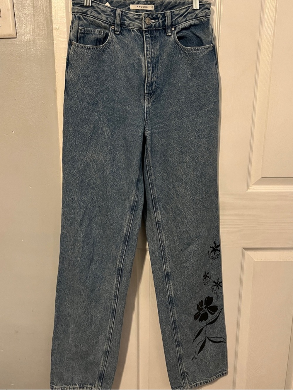 PacSun Blue Eco Boyfriend Jeans with Black Floral Print